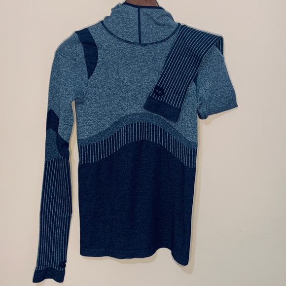 Grace XS/S Long-sleeve Scuba Athletic Shirt - Picture 4 of 8